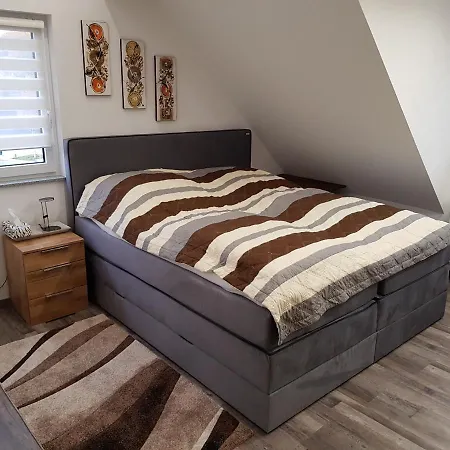 Traumhaftes Ferienapartment In Nurnberg, Direkt An U-bahn, Stadt. Nacherholungsgebiet, Festplatz, Stadion Apartament *