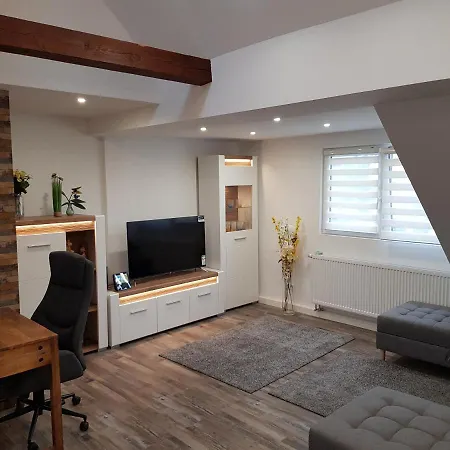 Traumhaftes Ferienapartment In Nurnberg, Direkt An U-bahn, Stadt. Nacherholungsgebiet, Festplatz, Stadion * Norymberga